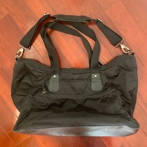 Lululemon black duffle